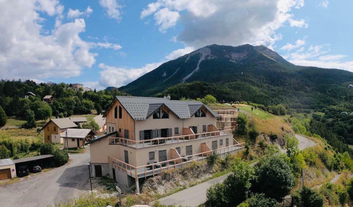 Paralodge Saint-Vincent-les-Forts Екстериор снимка